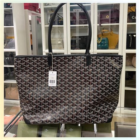 Overrun Stock Goyard